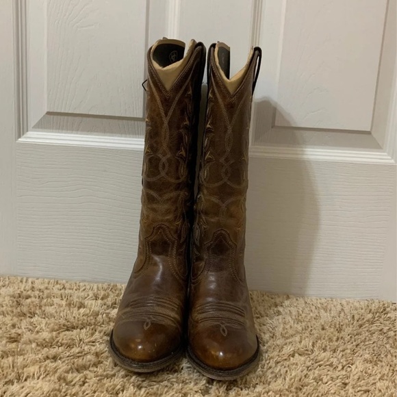 Shoes - Cowgirl Boots